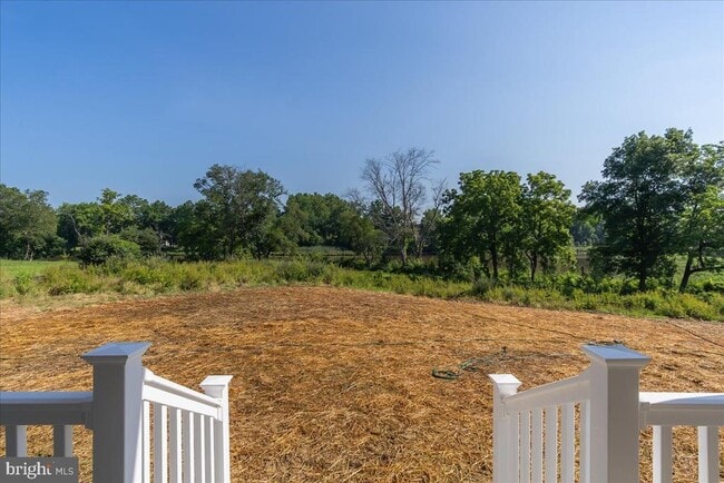 Building Photo - 28838 Jennings Rd