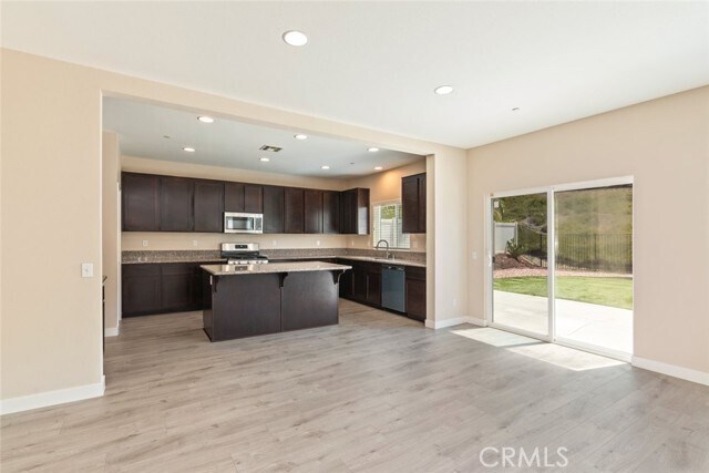 Building Photo - 35135 Sorrel Ln