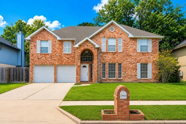 Building Photo - 19002 Timber Way Dr