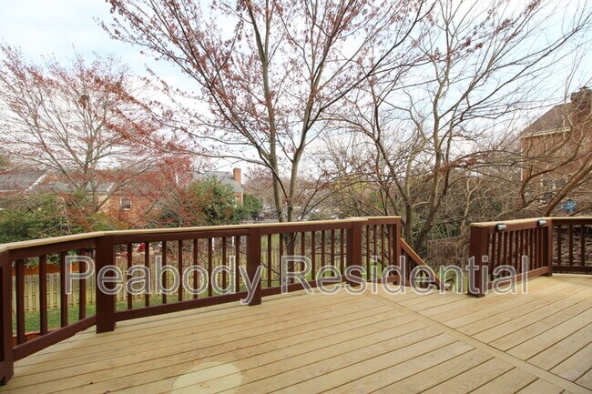 Building Photo - 6423 Little Potters Ln