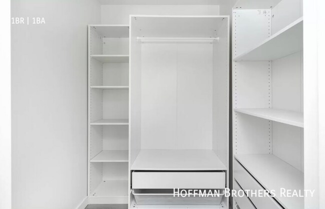 Building Photo - 1511 Venice Blvd.