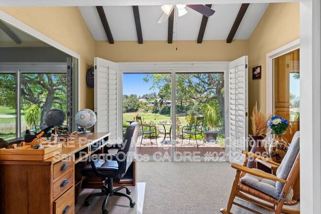 Building Photo - 12576 Oaks N Dr