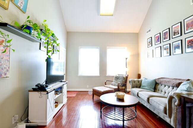 Building Photo - Welcome Home!