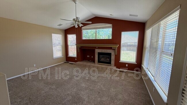 Building Photo - 9950 Moccasin Ct