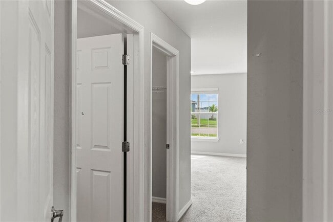 Building Photo - 961 Inverness Way