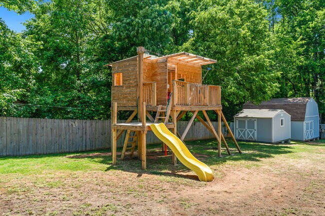 Building Photo - Furnished Pet Friendly Rental in Davie County with Flexible Lease Length!