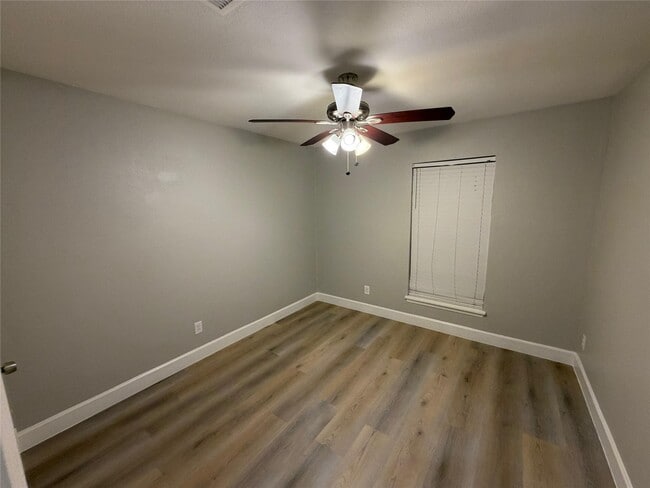 Building Photo - 6015 W Airport Blvd