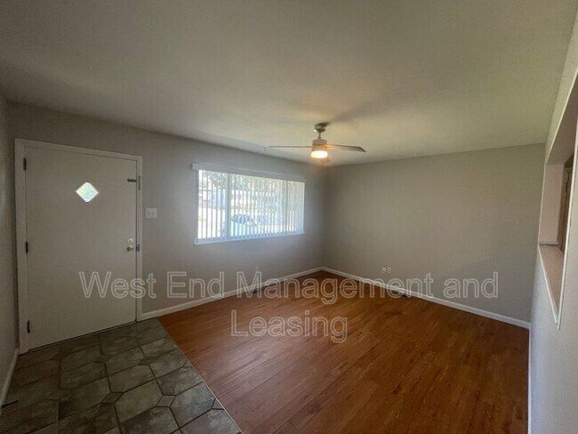 Building Photo - 1675 Beverly Dr