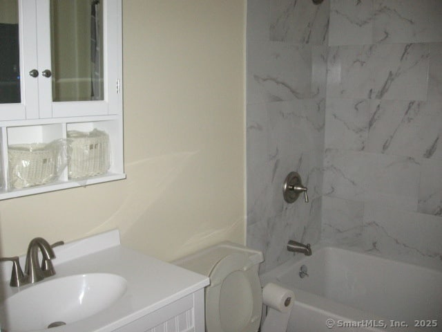 Building Photo - 81 Chipman St
