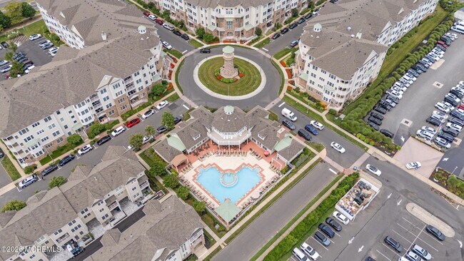 Building Photo - 33 Cooper Ave