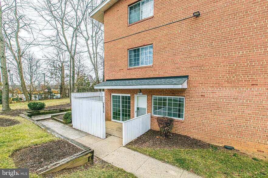 Building Photo - 5615 Franconia Rd