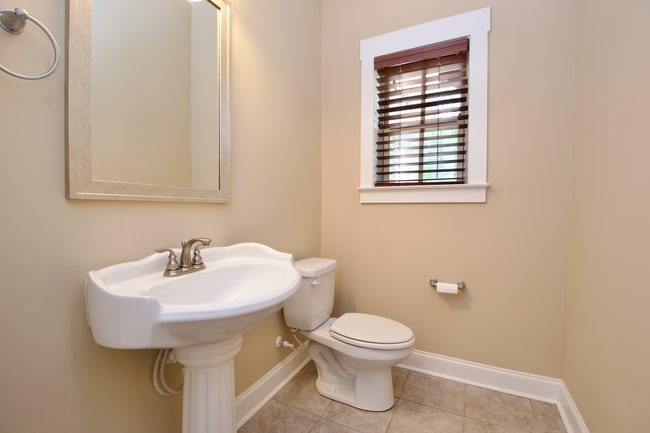 Building Photo - Executive Rental in Cypress Point S/D