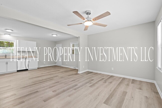 Building Photo - 505 Fleetwood Cir