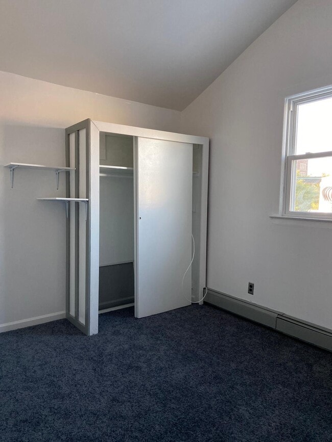 Bedroom Closet - 1916 Putnam Ave