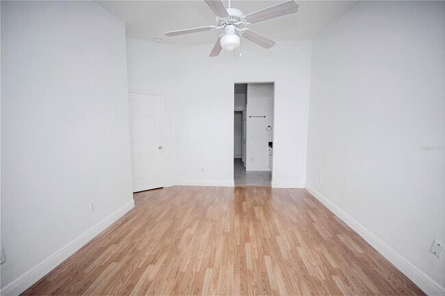 Building Photo - 234 Mango Dr