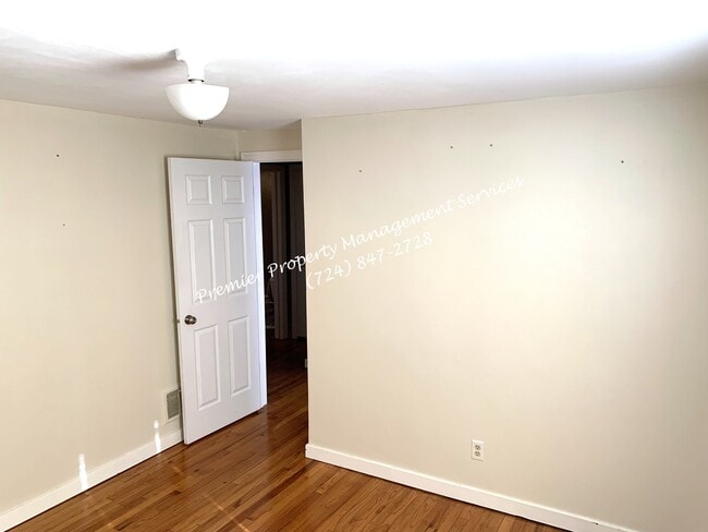 Building Photo - 8660 Winchester Dr