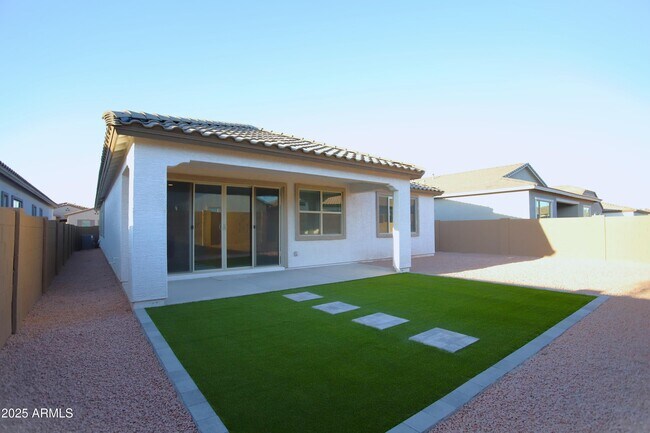 Building Photo - 2558 W Pecan Rd