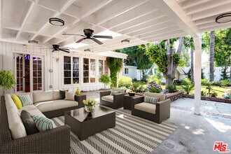 Building Photo - 14842 Morrison St