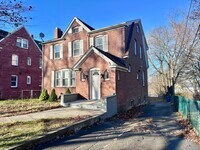 Building Photo - 928 Townsend Ave