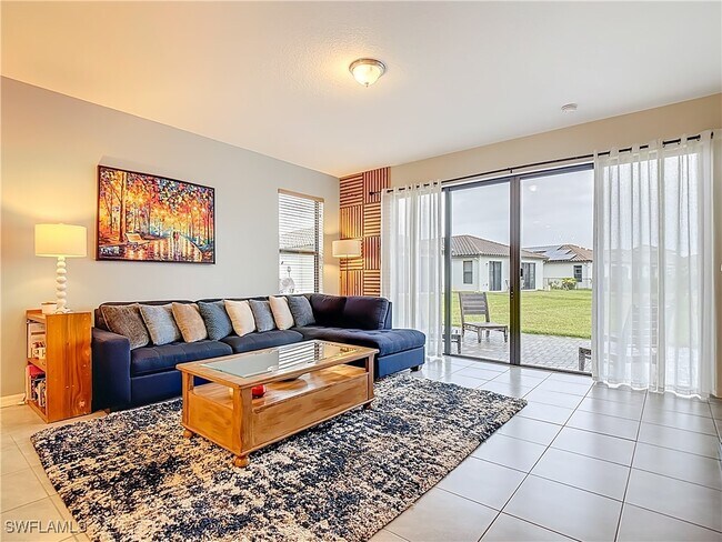 Building Photo - 5529 Soria Ave