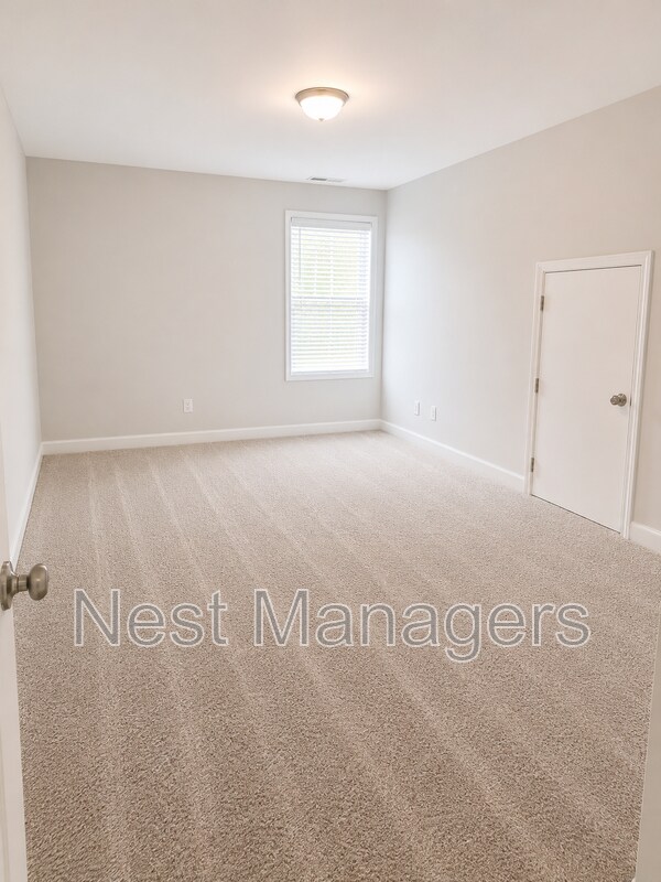 Building Photo - 2502 Clear Pines Ct