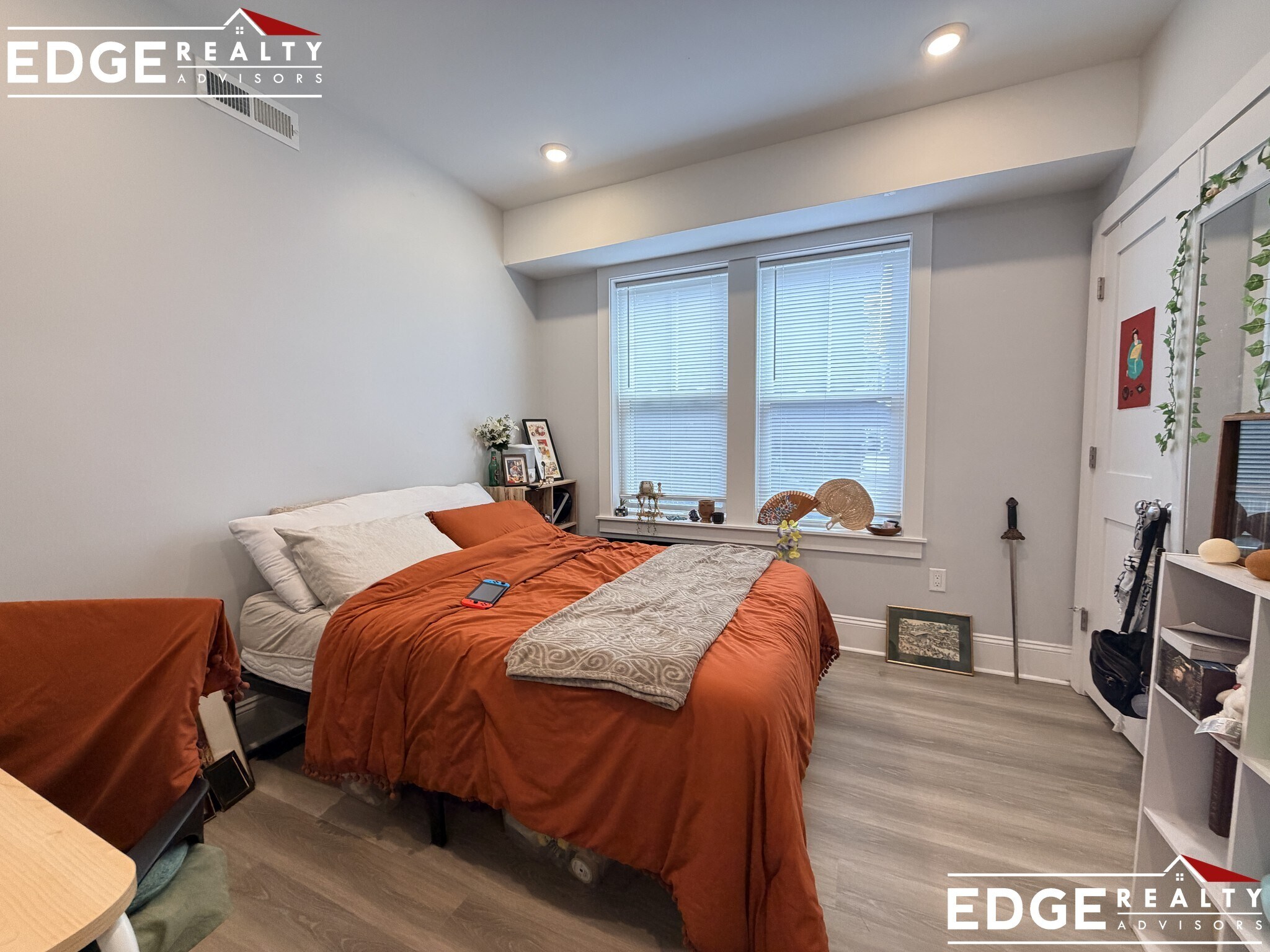 Building Photo - 68 North Beacon St