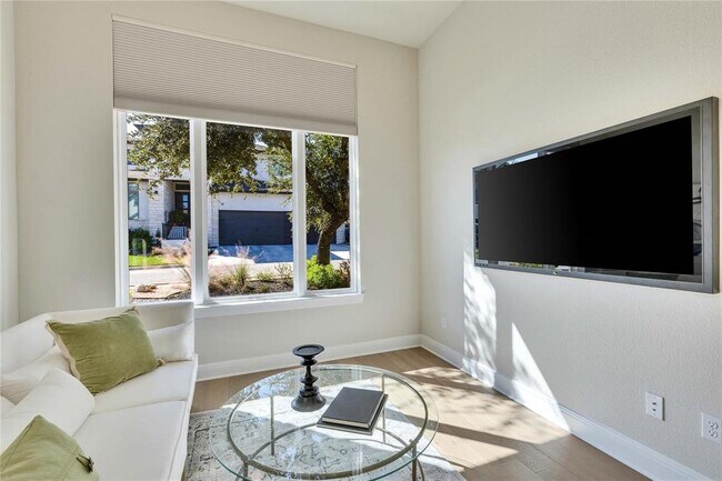 Building Photo - 2406 Sunset Vista Cir