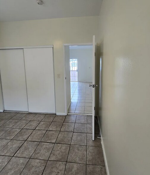 Building Photo - 5027 Dalton Ave