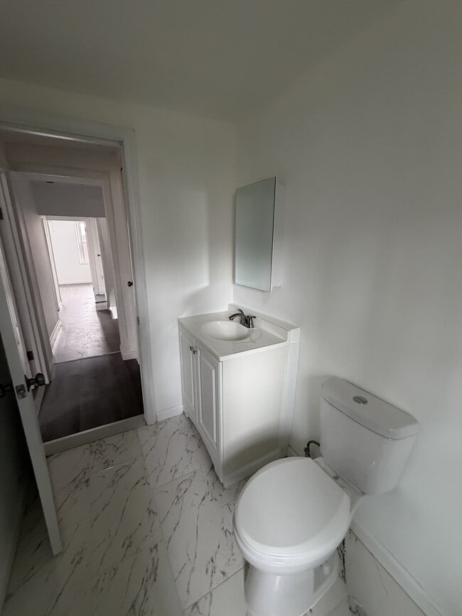 Building Photo - 4148 Orchard St