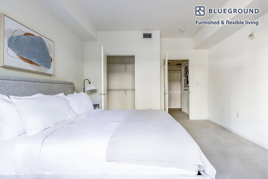 Building Photo - 754 The Alameda