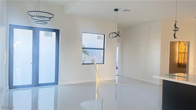 Building Photo - 2608 NW 3rd Pl