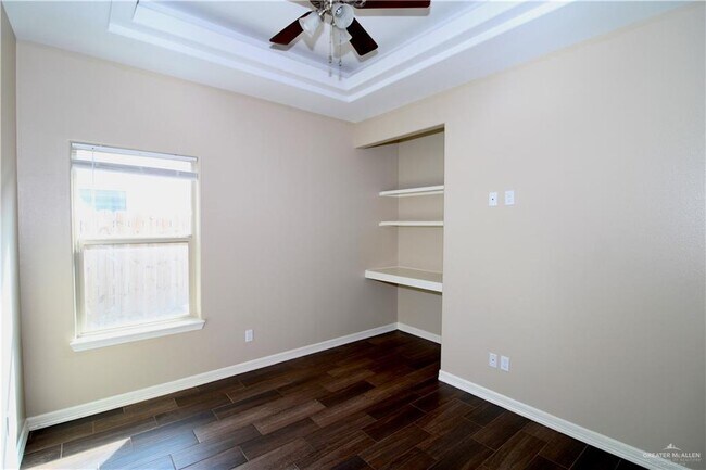 Building Photo - 13 Taft St