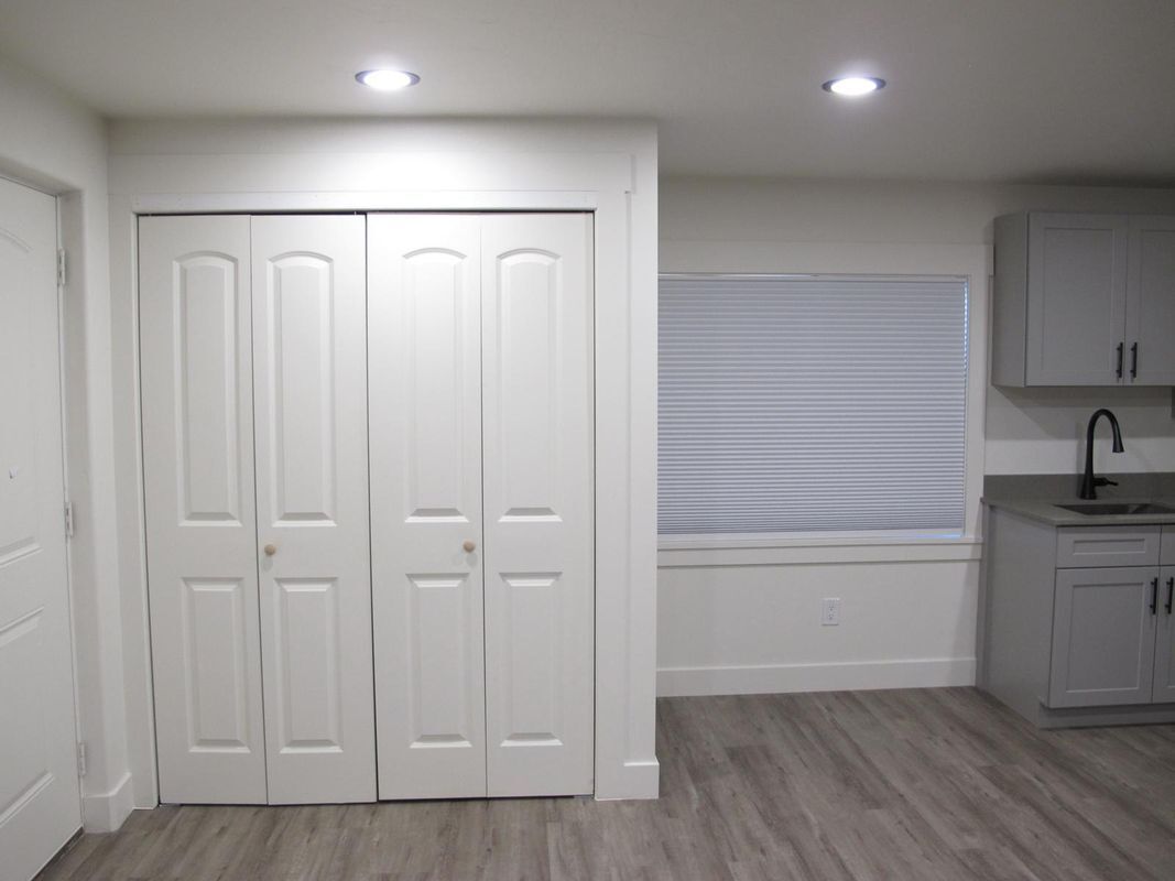 Building Photo - 2037 Bridle Cir