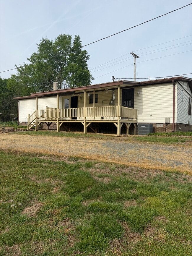 Building Photo - 20232 NC-138