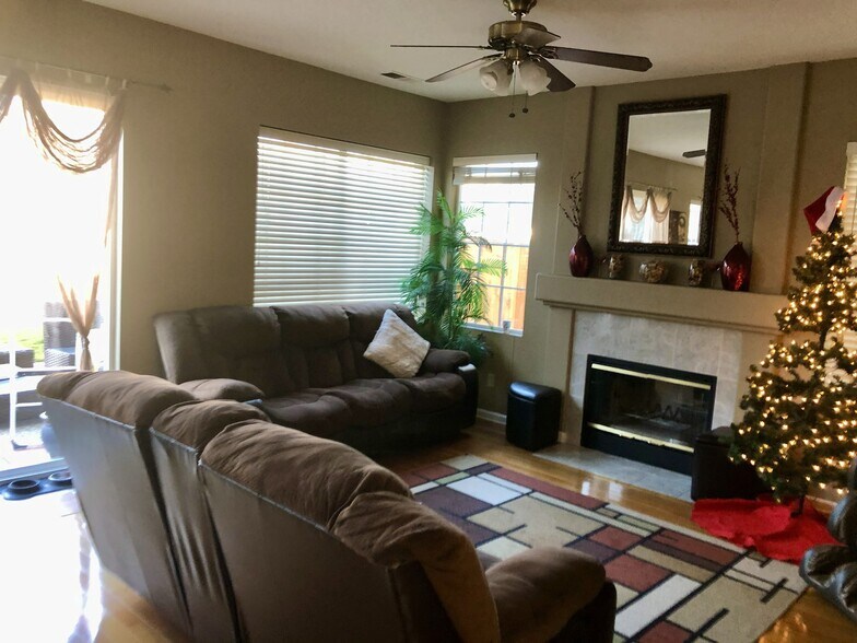 Building Photo - 2755 Huff Dr