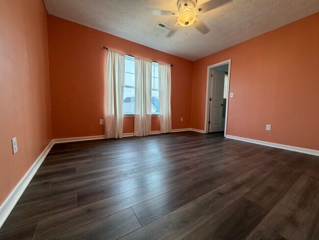 Building Photo - Newly Built 4-Bedroom Home for Rent in Old Heritage Neighborhood – Shelbyville, KY