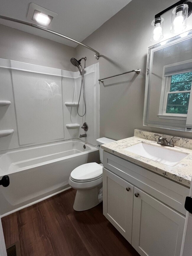 Building Photo - 5620 Blue Spruce Dr