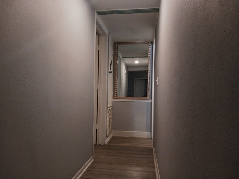 Building Photo - 312 Avanda Ct