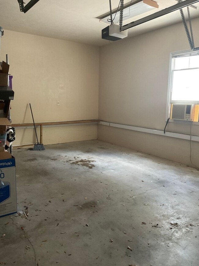 Building Photo - Studio Apartment in the Haile Village Center!