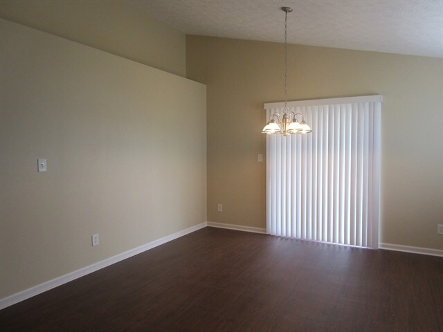 Building Photo - 1283 Spring Lake Dr