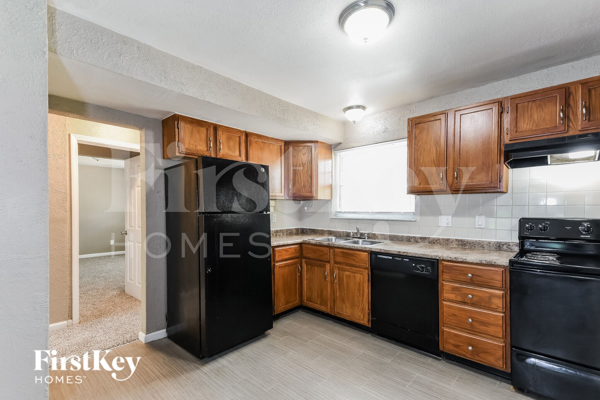 Building Photo - 1114 Soria St