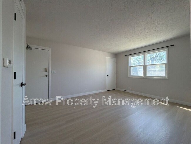 Building Photo - 3609 N 60th St