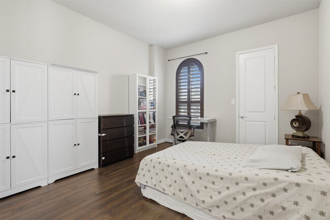 Building Photo - 11218 Oudney Ct