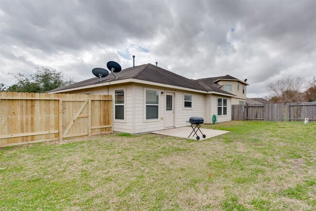 Building Photo - 19310 Golden Cactus Ln