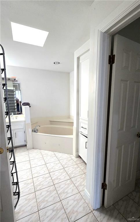 Building Photo - 19 Colorado St