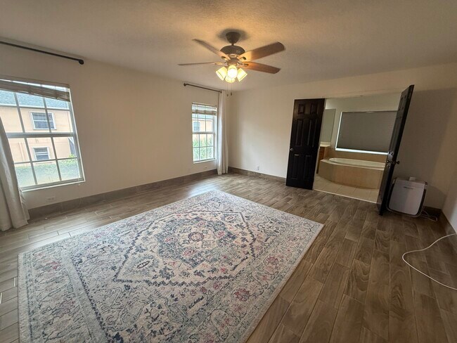 Building Photo - 114 Owl Pointe Cir