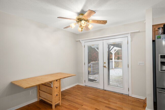 Building Photo - 117 Crazy Horse Trail