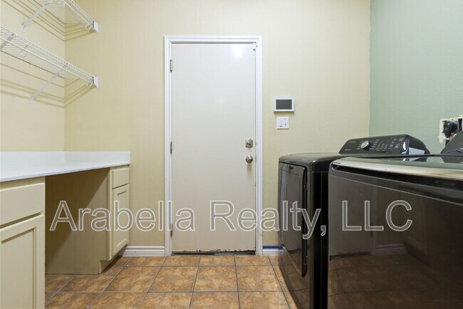 Building Photo - 2832 Berry Trace