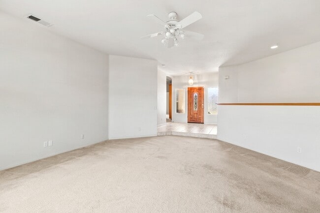 Building Photo - 15543 Vista Vicente Dr