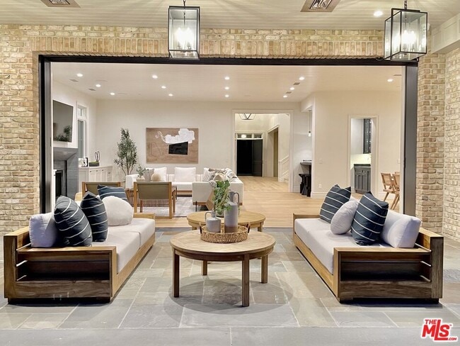 Building Photo - 12730 Hanover St